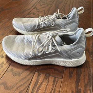 Puma Womens running shoe size 9.5